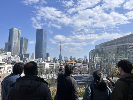 Tour Roppongi’s Architecture and History
